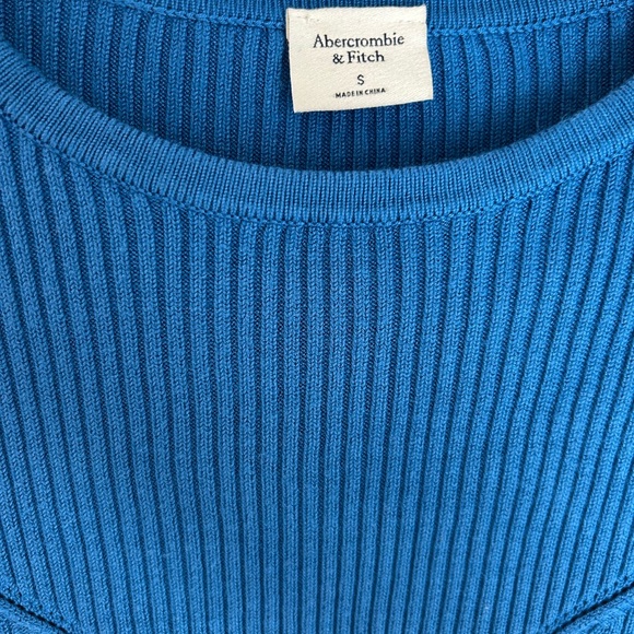 A&F Ribbed 💙 Top - Picture 5 of 5